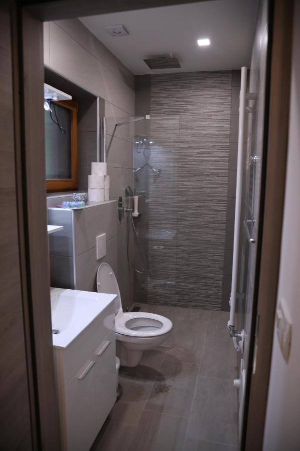 Slap Apartment *