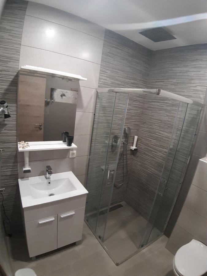 Slap Apartment *